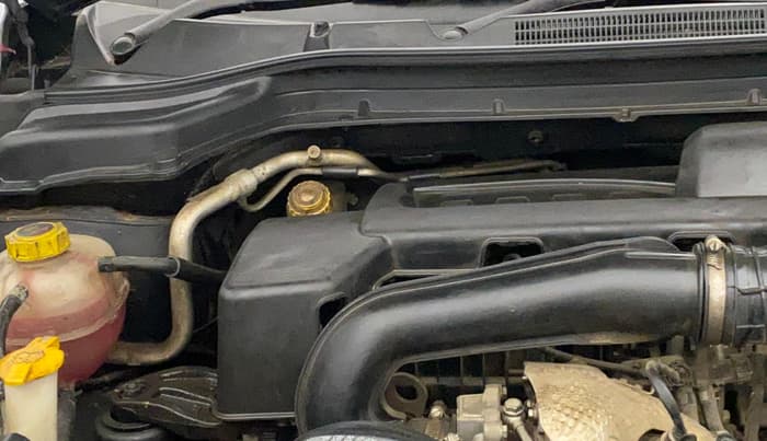 2021 Mahindra XUV300 W8 (O) 1.5 DIESEL, Diesel, Manual, 32,013 km, Engine View - Right