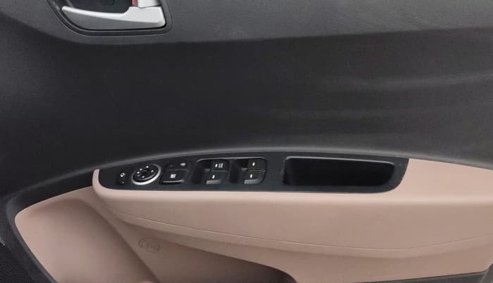 2017 Hyundai Grand i10 ASTA 1.2 KAPPA VTVT, Petrol, Manual, 42,811 km, Driver Side Door Panels Control