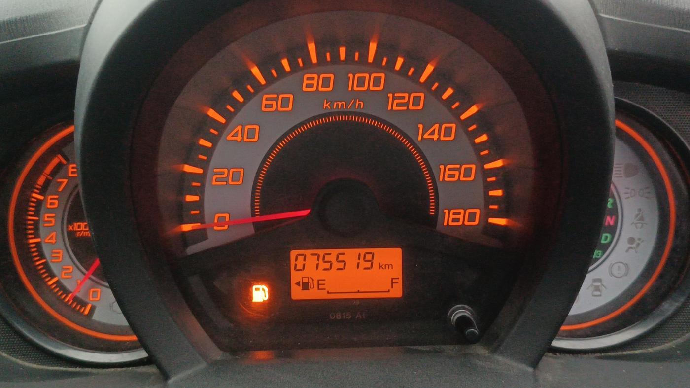2014 Honda Brio VX AT, Petrol, Automatic, 75,518 km, Odometer Image