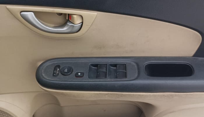 2014 Honda Brio VX AT, Petrol, Automatic, 75,518 km, Driver Side Door Panels Control