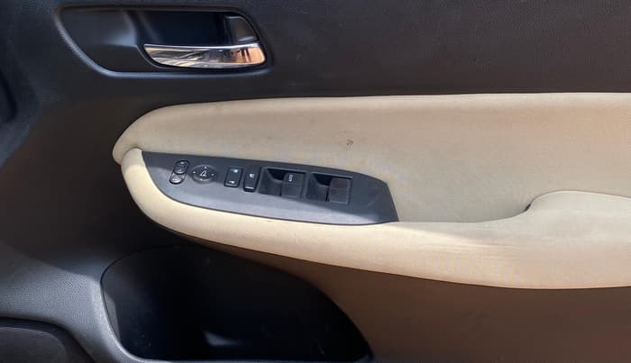 2022 Honda City 1.5L I-VTEC VX, Petrol, Manual, 37,205 km, Driver Side Door Panels Control