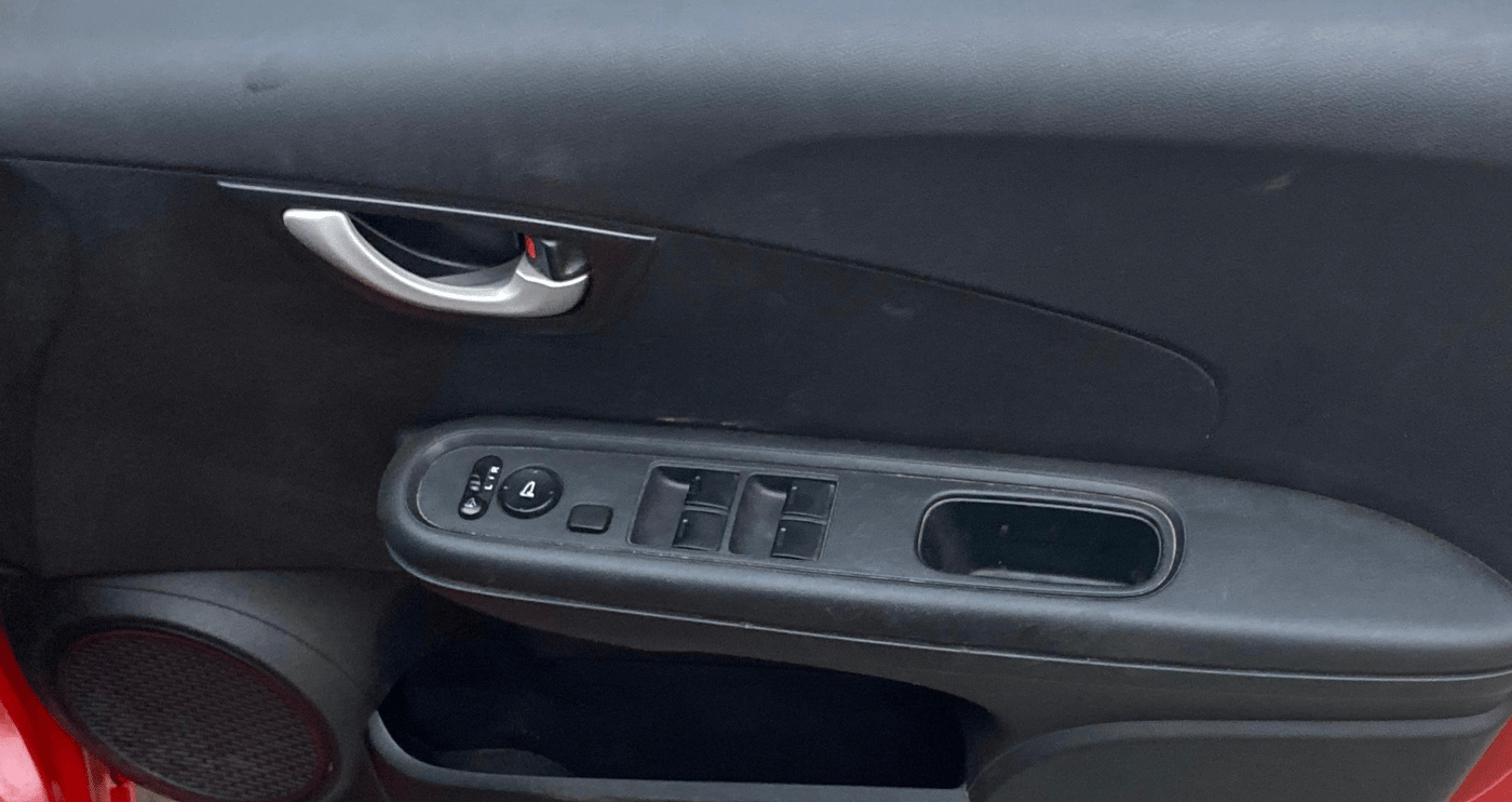2017 Honda Brio VX MT, Petrol, Manual, 85,545 km, Driver Side Door Panels Control
