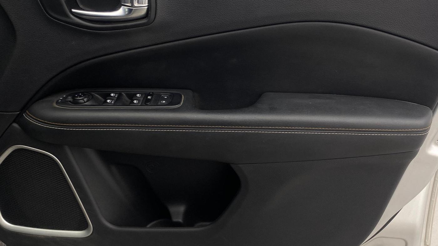 2019 Jeep Compass SPORT PLUS 1.4 PETROL, Petrol, Manual, 34,336 km, Driver Side Door Panels Control