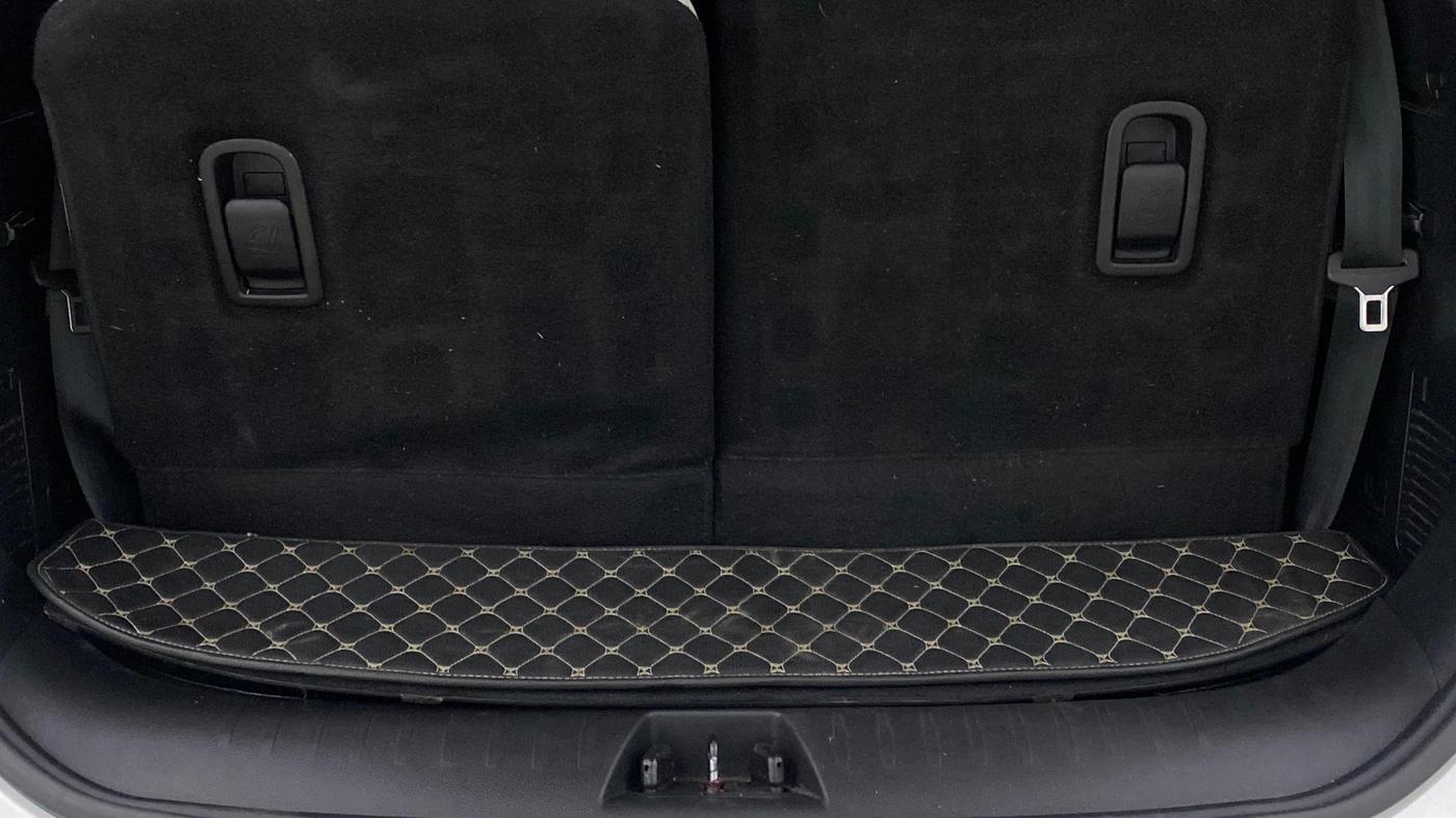 2023 Mahindra XUV700 AX 7 LUXURY D AT 7 STR, Diesel, Automatic, 31,537 km, Boot Inside