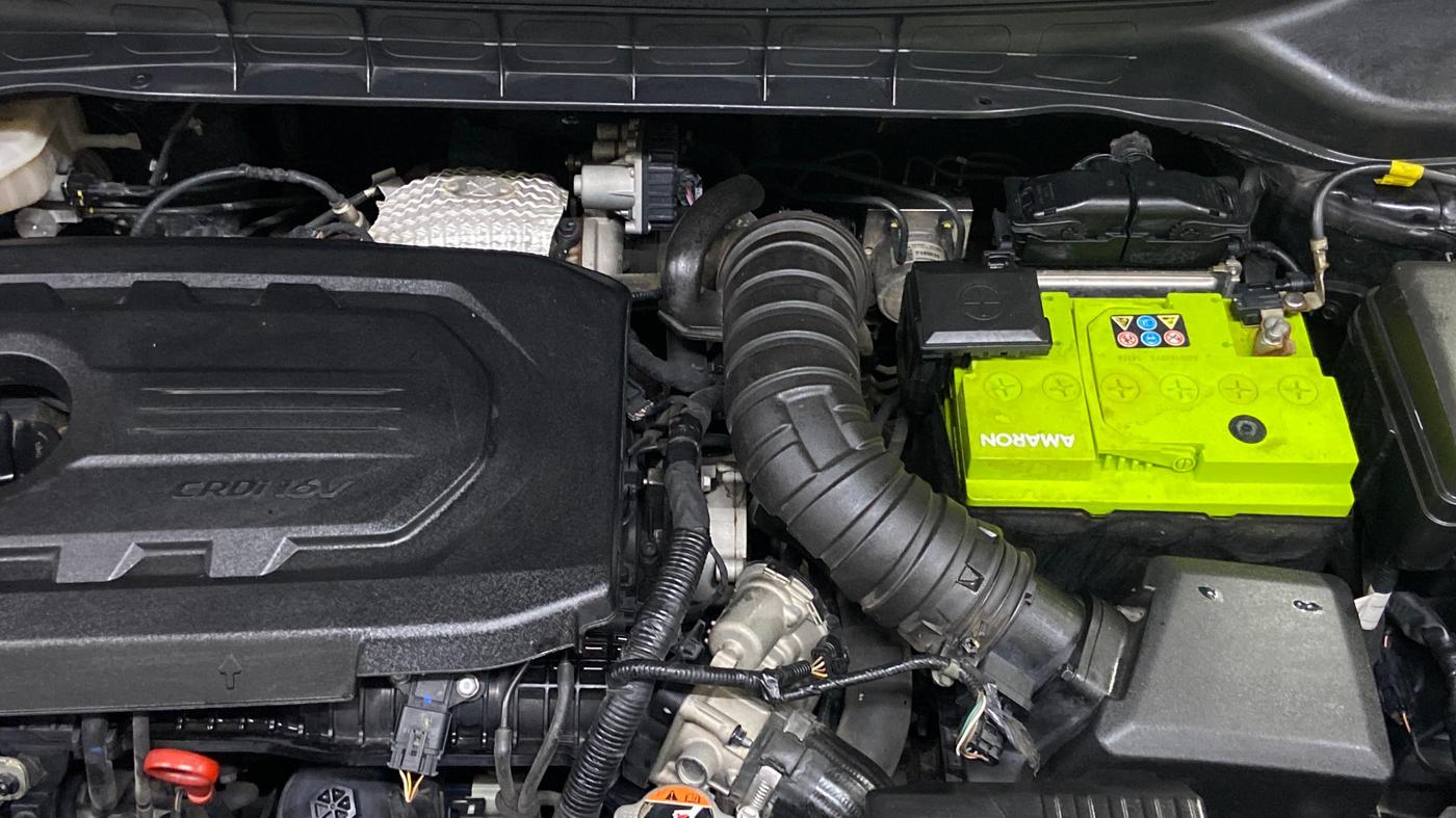 2022 KIA CARENS LUXURY PLUS 1.5 DIESEL AT 6 STR, Diesel, Automatic, 1,05,405 km, Engine View - Left