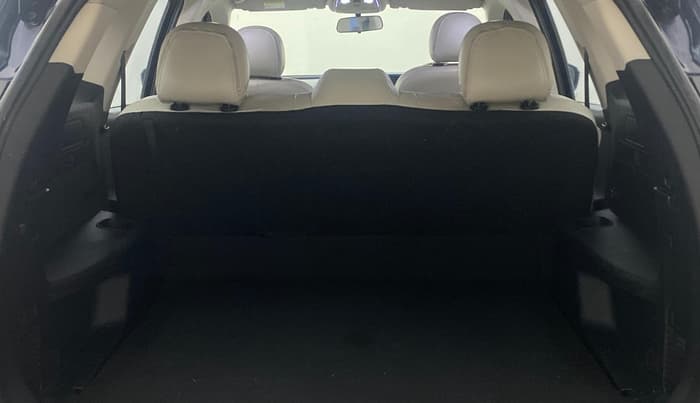 2022 Mahindra XUV700 AX 5 D MT 5 STR, Diesel, Manual, 61,792 km, Boot Inside