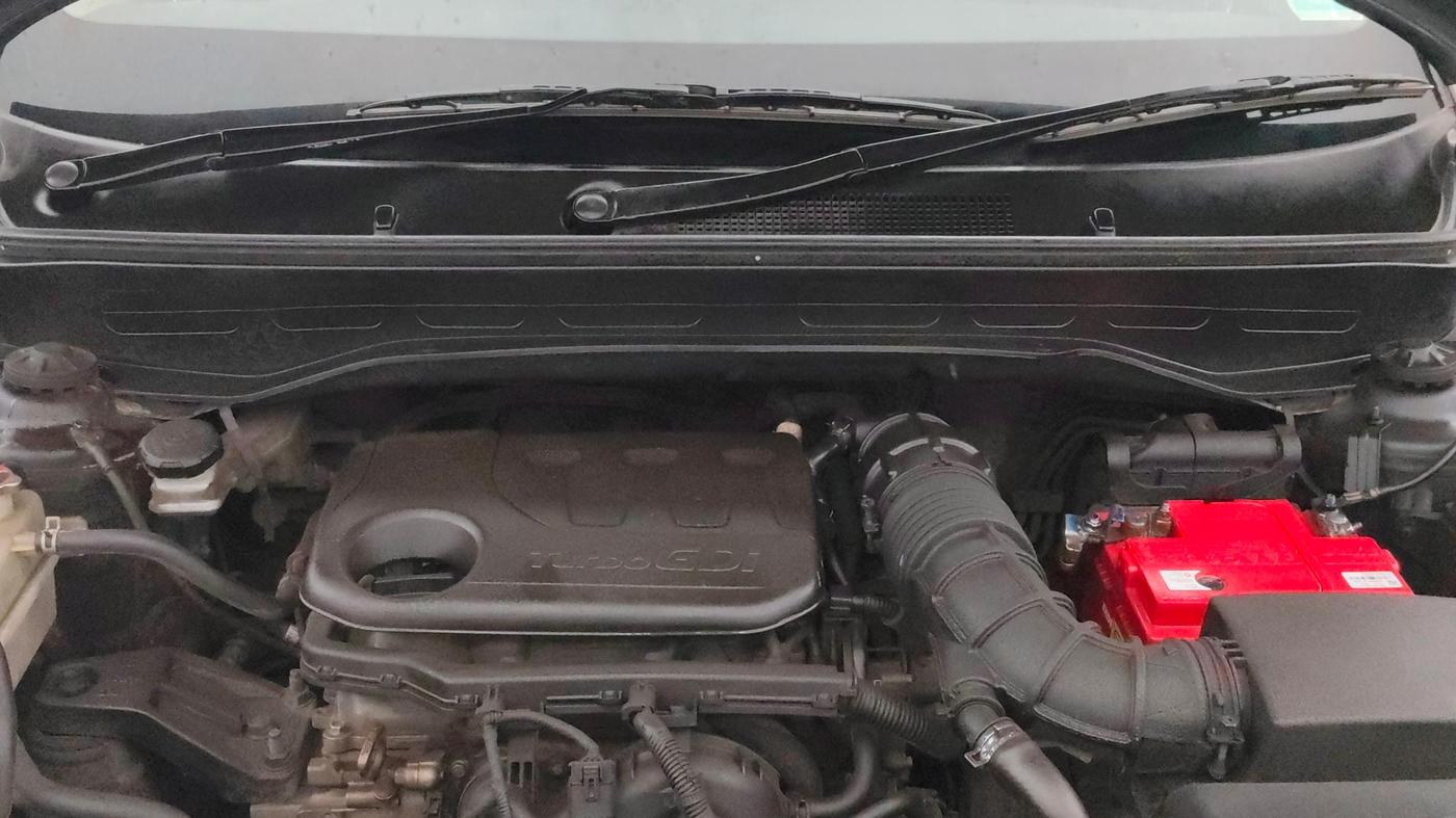 2019 Hyundai VENUE SX PLUS 1.0 TURBO DCT, Petrol, Automatic, 1,15,923 km, Engine View