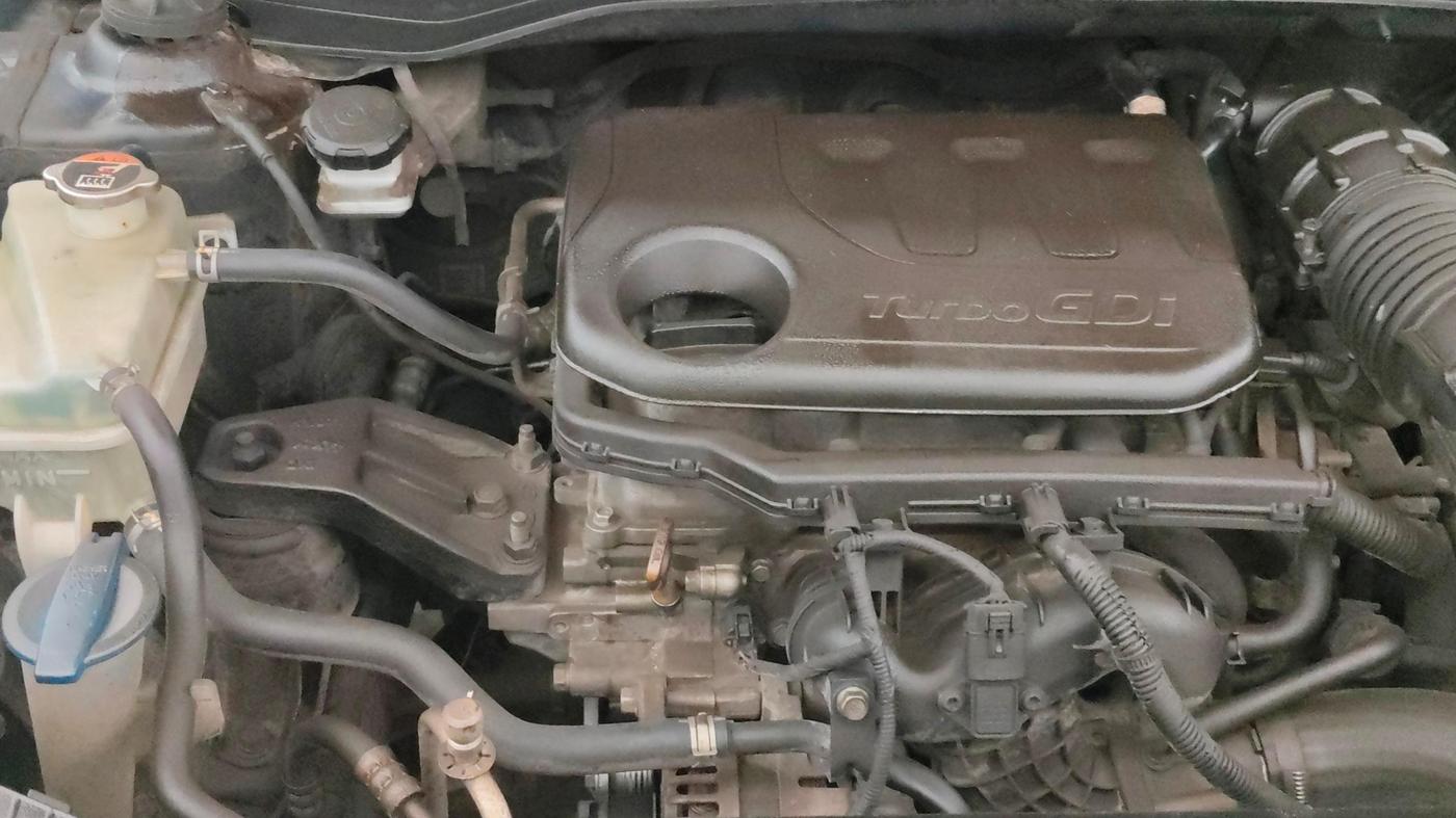 2019 Hyundai VENUE SX PLUS 1.0 TURBO DCT, Petrol, Automatic, 1,15,923 km, Engine View - Right