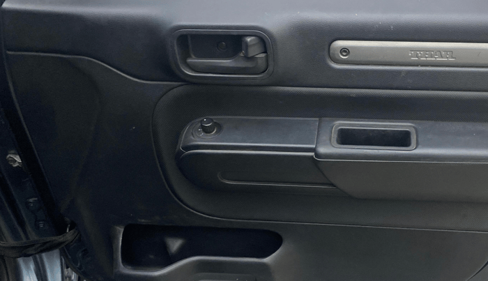2021 Mahindra Thar LX HT PETROL 4WD MT, Petrol, Manual, 52,444 km, Driver Side Door Panels Control