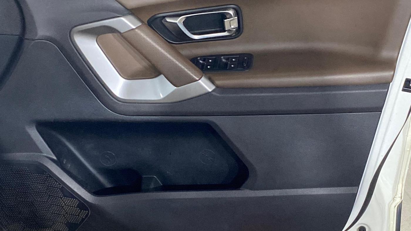 2021 Tata Harrier XZA PLUS 2.0L, Diesel, Automatic, 80,367 km, Driver Side Door Panels Control