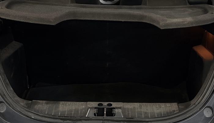 2016 Ford New Figo TREND 1.2 PETROL, Petrol, Manual, 1,22,891 km, Boot Inside