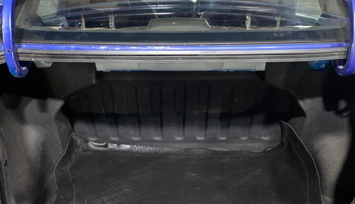 2014 Hyundai Xcent S (O) 1.2, Petrol, Manual, 72,971 km, Boot Inside