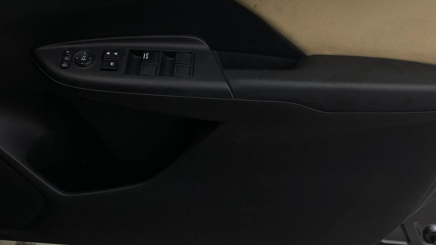 2020 Honda Jazz 1.2L I-VTEC ZX CVT, Petrol, Automatic, 64,515 km, Driver Side Door Panels Control