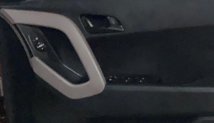 2019 Hyundai Creta E PLUS 1.6 PETROL, Petrol, Manual, 41,341 km, Driver Side Door Panels Control