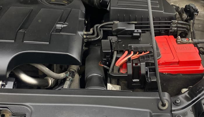 2017 Volkswagen Vento HIGHLINE PLUS 1.5 AT 16 ALLOY, Diesel, Automatic, 1,33,485 km, Engine View - Left
