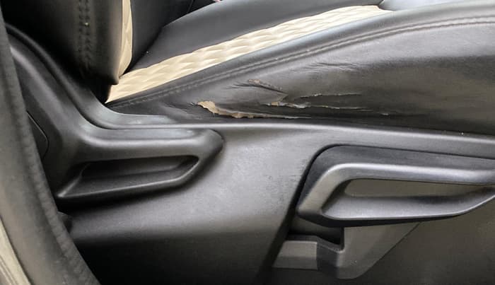2021 Tata Tiago XZ PLUS PETROL, Petrol, Manual, 53,440 km, Driver Side Adjustment Panel