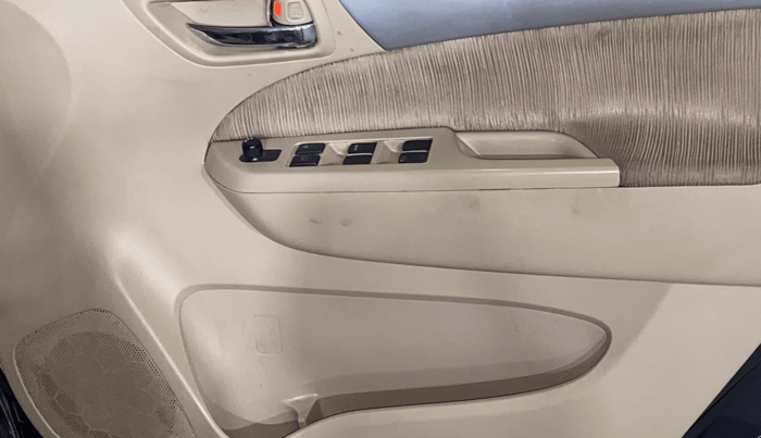 2015 Maruti Ertiga VXI, Petrol, Manual, 48,275 km, Driver Side Door Panels Control
