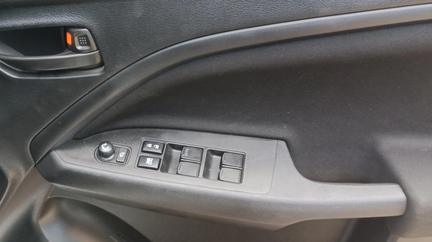2024 Maruti BREZZA VXI AT SMART HYBRID, Petrol, Automatic, 19,851 km, Driver Side Door Panels Control