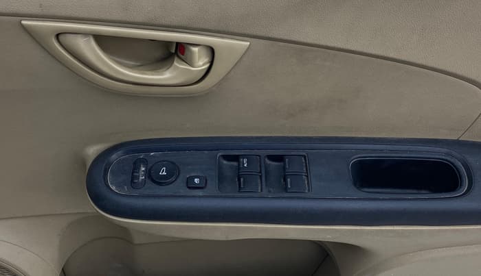 2014 Honda Mobilio 1.5L I-DTEC S, Diesel, Manual, 80,858 km, Driver Side Door Panels Control