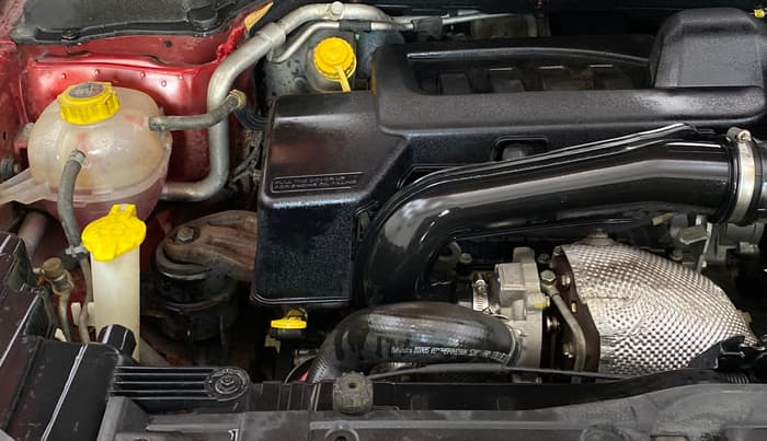 2019 Mahindra XUV300 W8(O) 1.5 DIESEL DUAL TONE, Diesel, Manual, 47,260 km, Engine View - Right