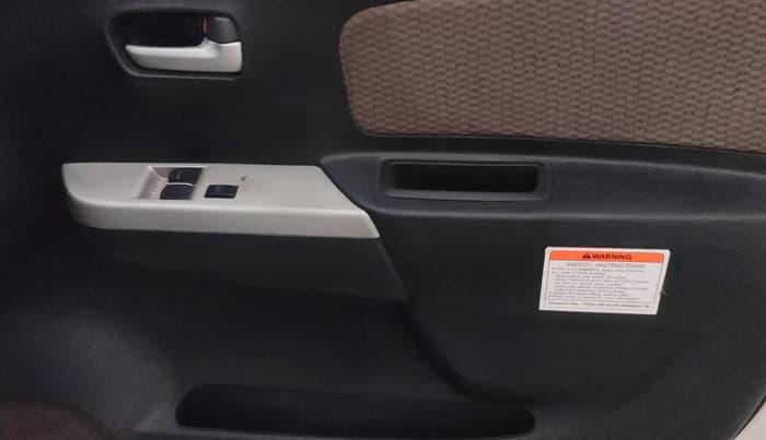 2014 Maruti Wagon R 1.0 LXI CNG, CNG, Manual, 1,35,909 km, Driver Side Door Panels Control