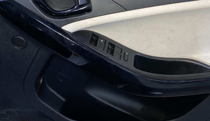 2023 Tata NEXON PURE 1.2 PETROL, Petrol, Manual, 10,088 km, Driver Side Door Panels Control