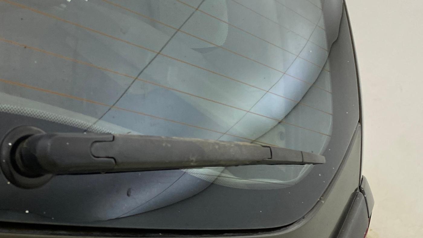 2019 Renault Duster RXS CVT, Petrol, Automatic, 81,917 km, Rear Wiper