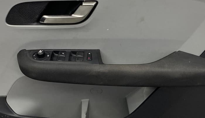 2021 Tata ALTROZ XZ PETROL, Petrol, Manual, 54,620 km, Driver Side Door Panels Control