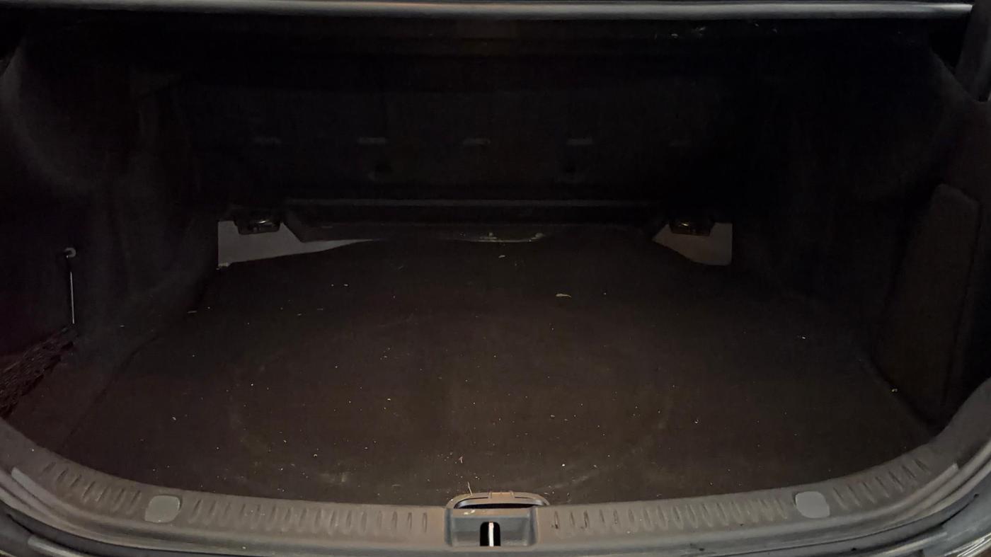 2018 Mercedes Benz E Class E 200 AVANTGARDE, Petrol, Automatic, 32,856 km, Boot Inside
