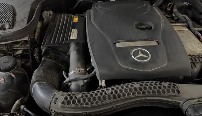 2018 Mercedes Benz E Class E 200 AVANTGARDE, Petrol, Automatic, 32,802 km, Engine View - Right