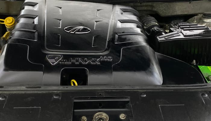 2015 Mahindra XUV500 W8, Diesel, Manual, 1,20,724 km, Engine View