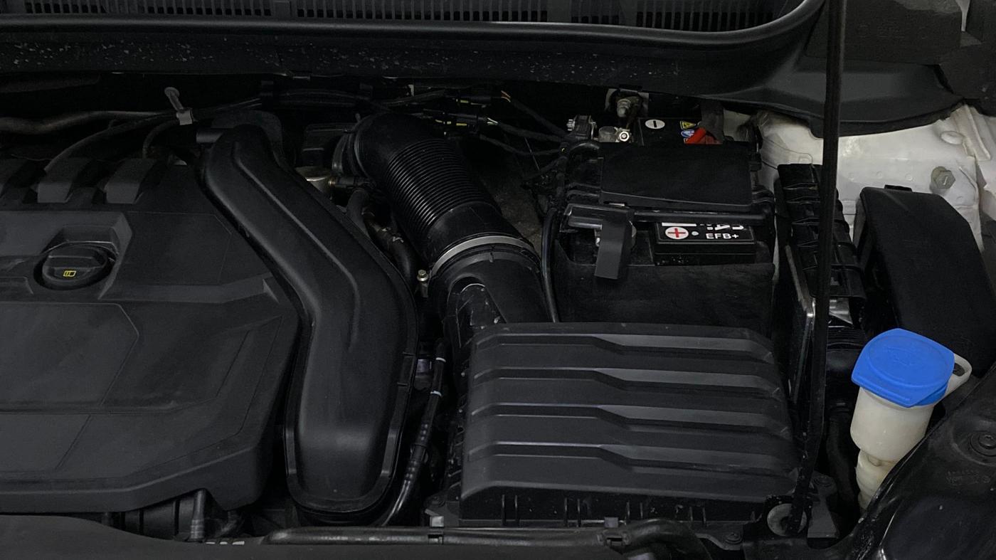 2023 Volkswagen TAIGUN  GT PLUS 1.5 TSI MT, Petrol, Manual, 25,300 km, Engine View - Left