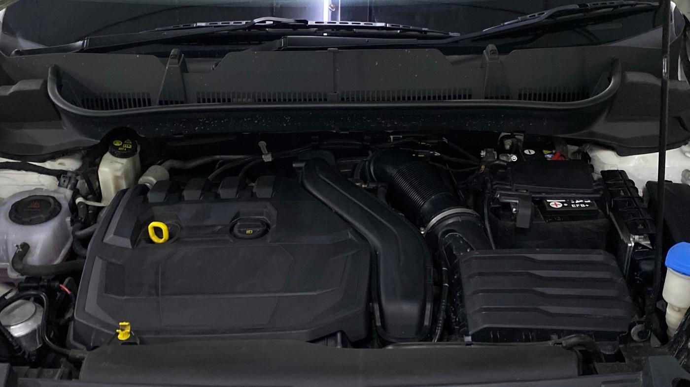 2023 Volkswagen TAIGUN  GT PLUS 1.5 TSI MT, Petrol, Manual, 25,300 km, Engine View