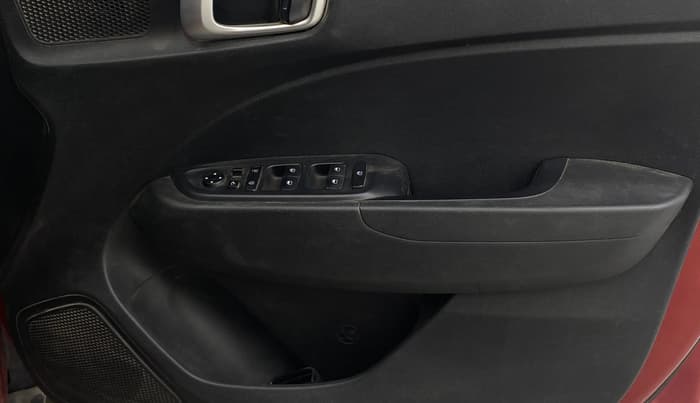 2022 Hyundai VENUE SX PLUS 1.0 TURBO DCT, Petrol, Automatic, 53,336 km, Driver Side Door Panels Control
