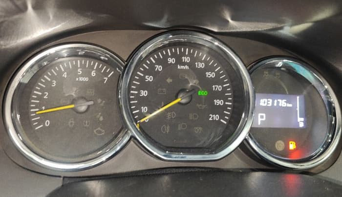 2018 Renault Duster RXS CVT, Petrol, Automatic, 1,03,176 km, Odometer Image
