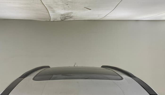 2022 Mahindra XUV700 AX 7 D MT 7 STR, Diesel, Manual, 1,42,388 km, Moonroof/ Sunroof