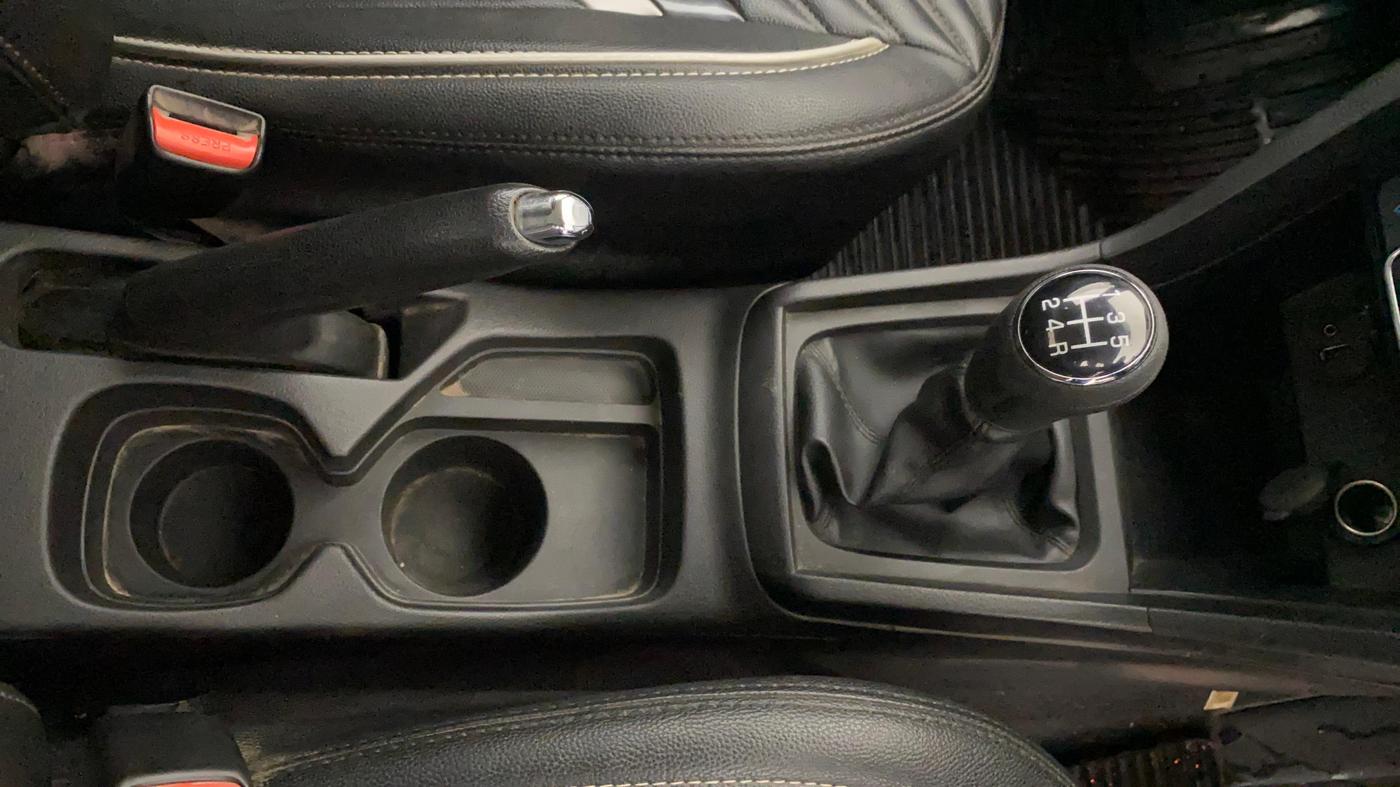 2020 Maruti Vitara Brezza ZXI PLUS, Petrol, Manual, 68,362 km, Gear Lever