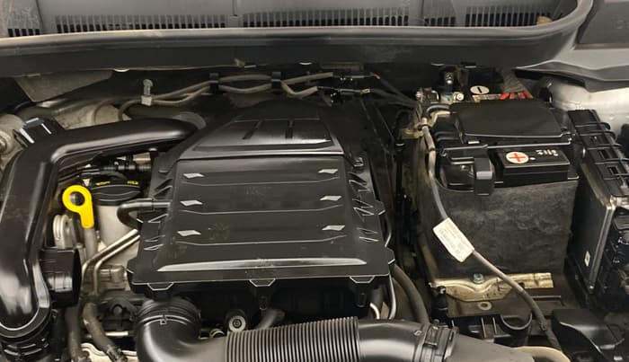 2023 Skoda KUSHAQ STYLE 1.0L TSI AT (6 AIRBAGS), Petrol, Automatic, 30,962 km, Engine View - Left
