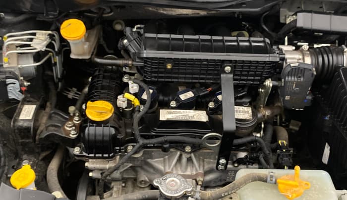 2023 Tata ALTROZ XT PETROL, Petrol, Manual, 18,145 km, Engine View - Right