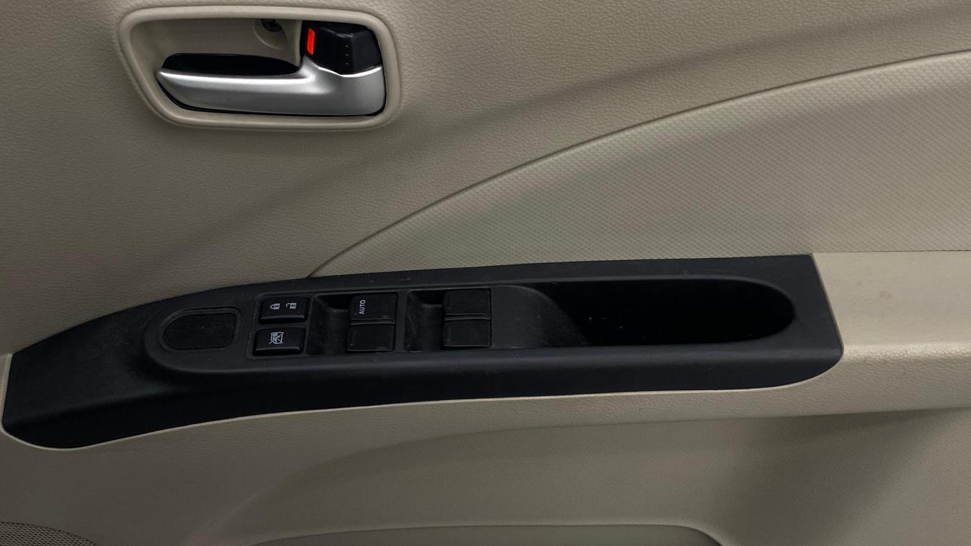 2019 Maruti Celerio VXI, Petrol, Manual, 34,541 km, Driver Side Door Panels Control