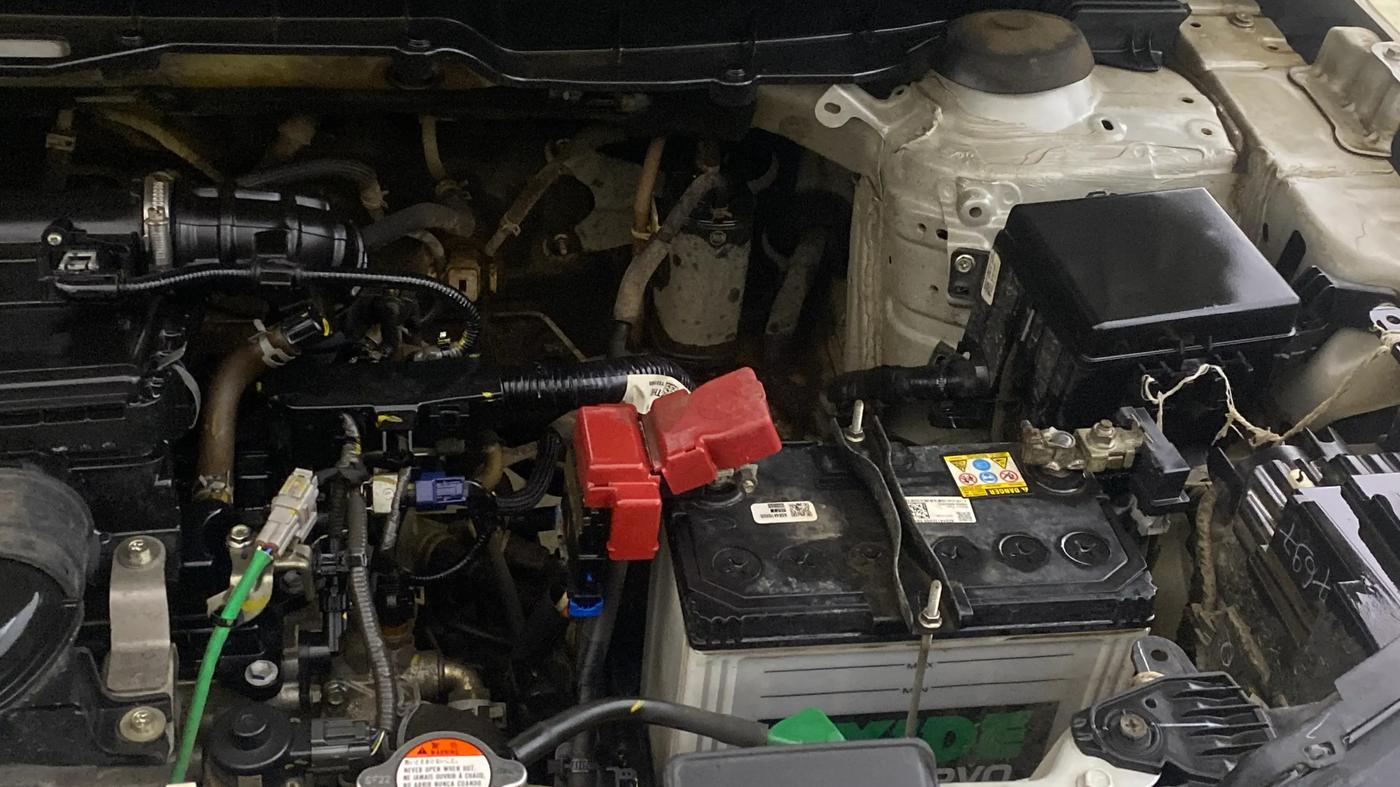 2022 Maruti BREZZA ZXI + SMART HYBRID, Petrol, Manual, 88,894 km, Engine View - Left