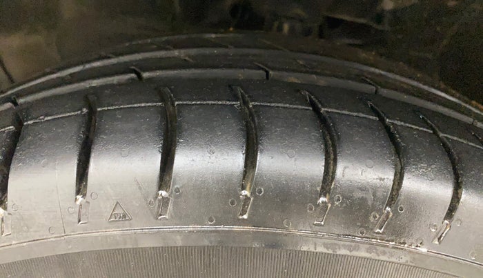 2013 Maruti Ritz ZXI, Petrol, Manual, 43,931 km, Left Front Tyre Tread