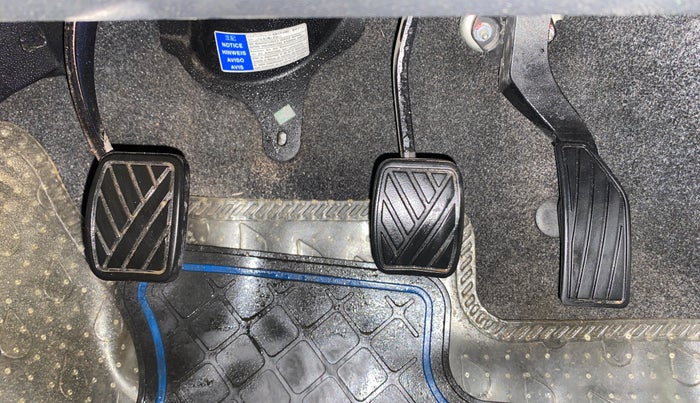 2013 Maruti Ritz ZXI, Petrol, Manual, 43,931 km, Pedals