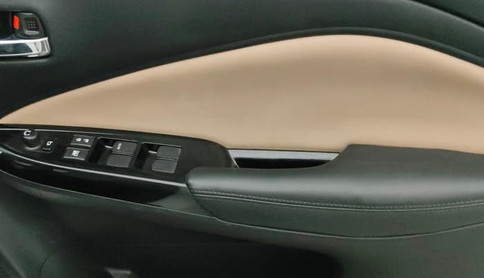 2024 Toyota Glanza G E-CNG, CNG, Manual, 41,375 km, Driver Side Door Panels Control