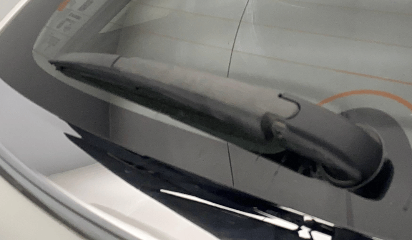 2017 Maruti Baleno ZETA PETROL 1.2, Petrol, Manual, 1,29,160 km, Rear Wiper