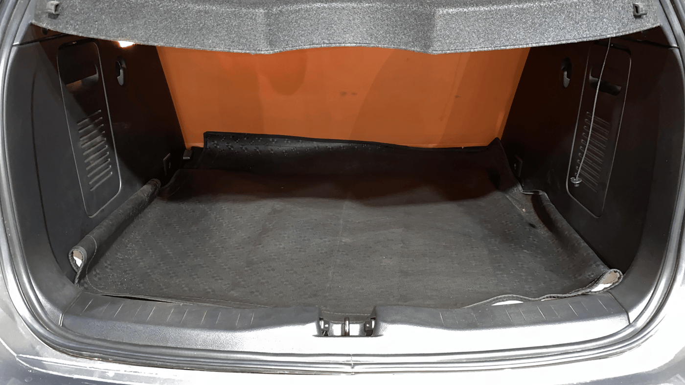 2019 Nissan Kicks XV 1.5, Petrol, Manual, 10,880 km, Boot Inside