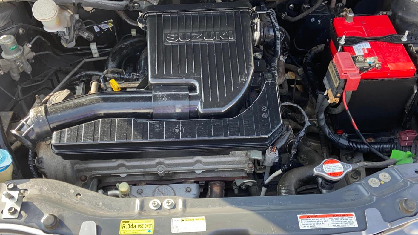 2014 Maruti Swift Dzire VXI, Petrol, Manual, 40,992 km, Engine View