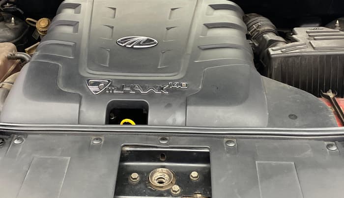 2016 Mahindra XUV500 W10, Diesel, Manual, 58,835 km, Engine View