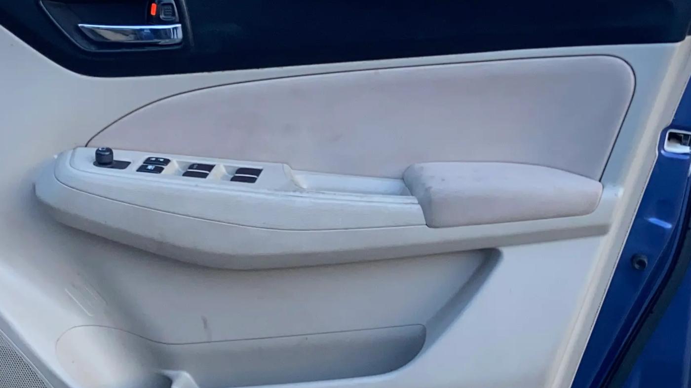 2017 Maruti Dzire VXI, Petrol, Manual, 16,041 km, Driver Side Door Panels Control
