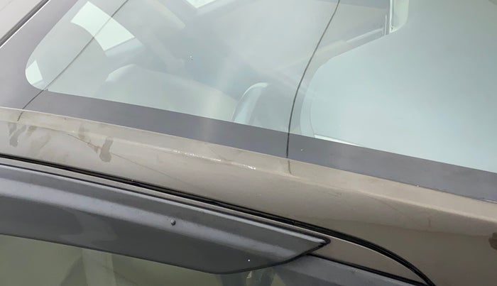 2015 Honda City 1.5L I-VTEC VX (O) MT, Petrol, Manual, 50,626 km, Right A pillar - Paint is slightly faded
